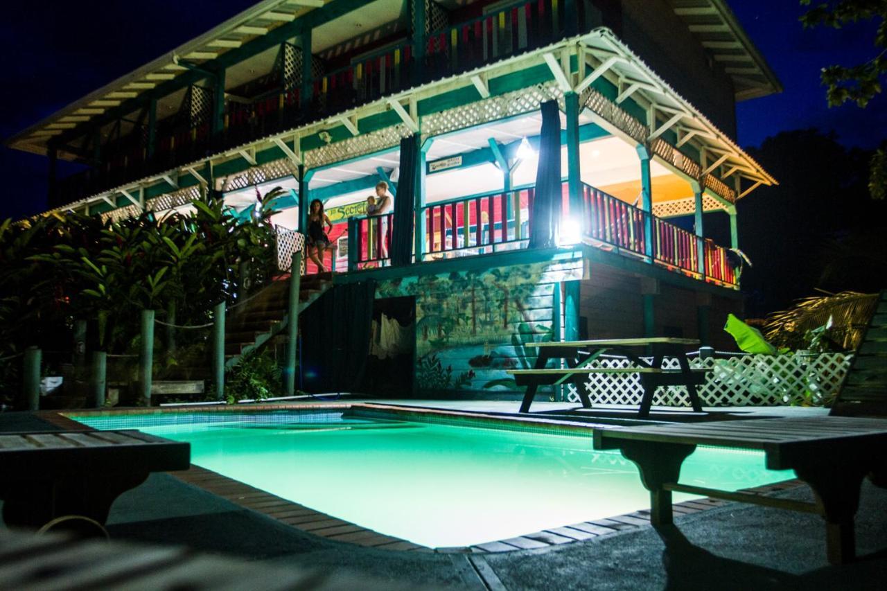 Los Secretos Guesthouse Bocas del Toro Eksteriør bilde